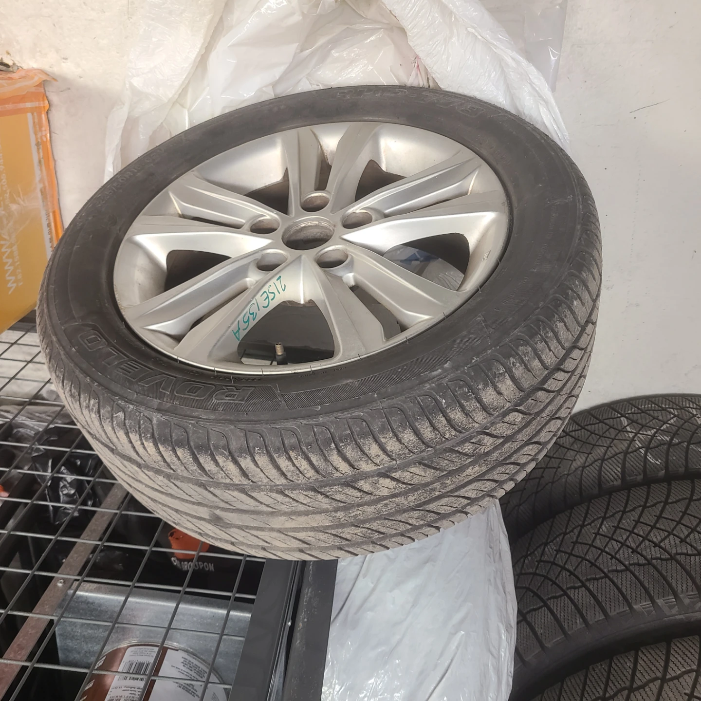 all-season tires with 16" alloy wheels - photo 5