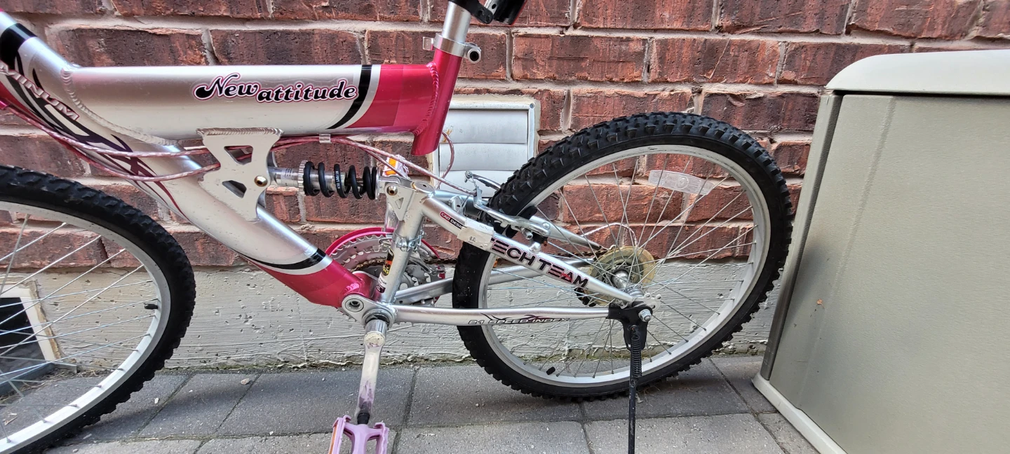 Girls’ Pink & White Mountain Bike – New Attitude Bike - photo 5