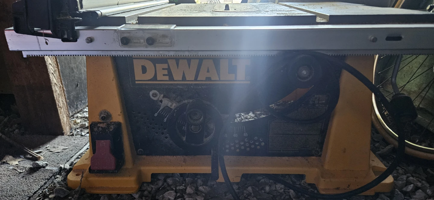 DeWalt Table Saw