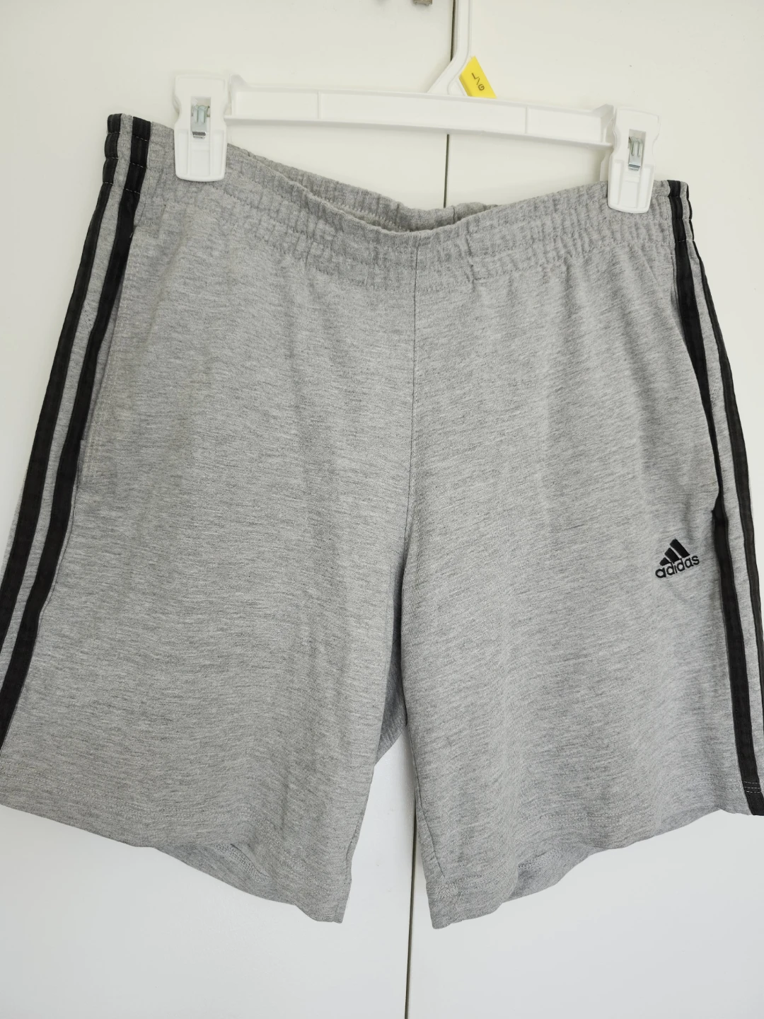 Vintage Adidas grey shorts Mens S