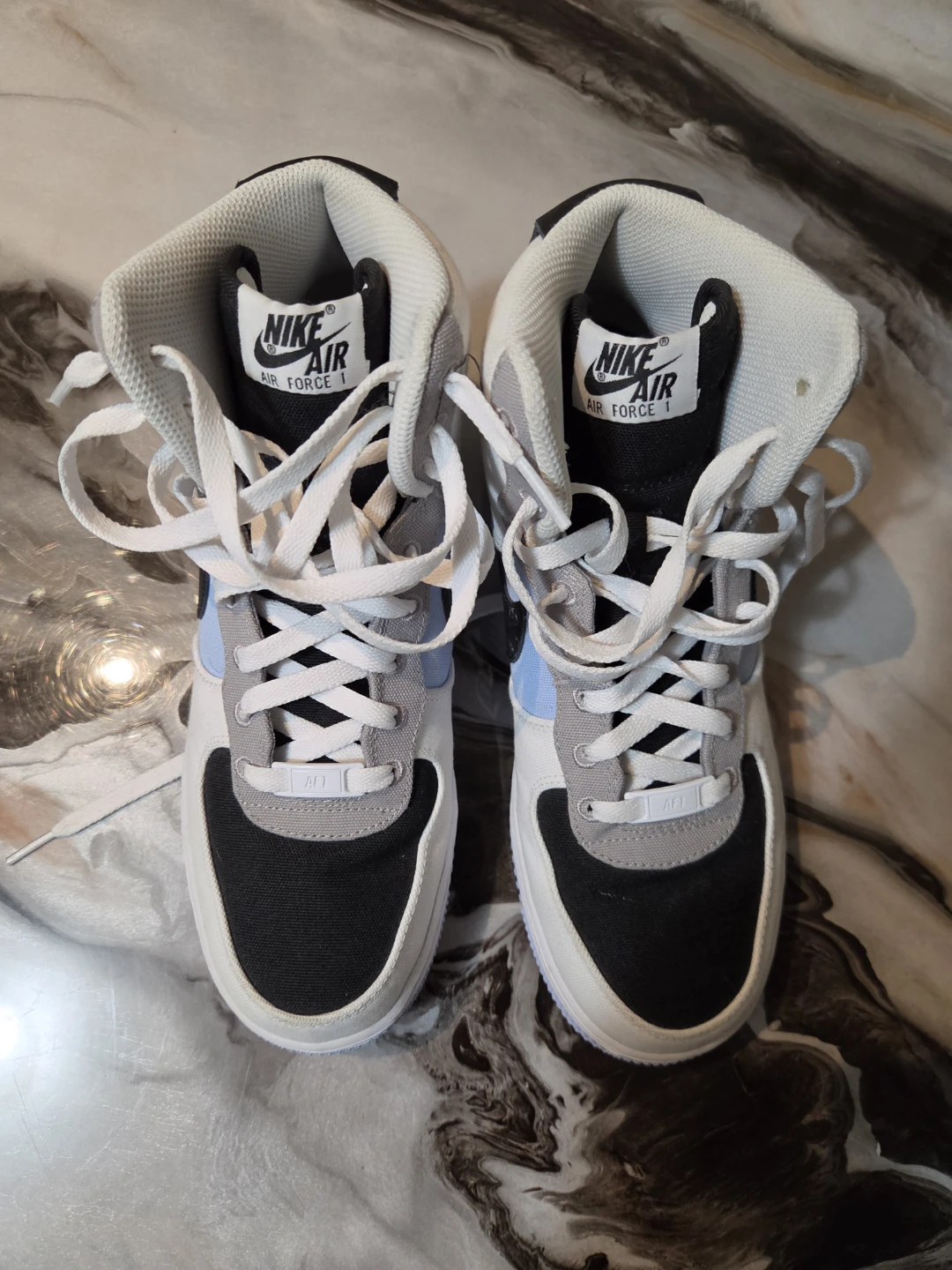 Nike Air Force 1 High Top Sneakers Size 9 US