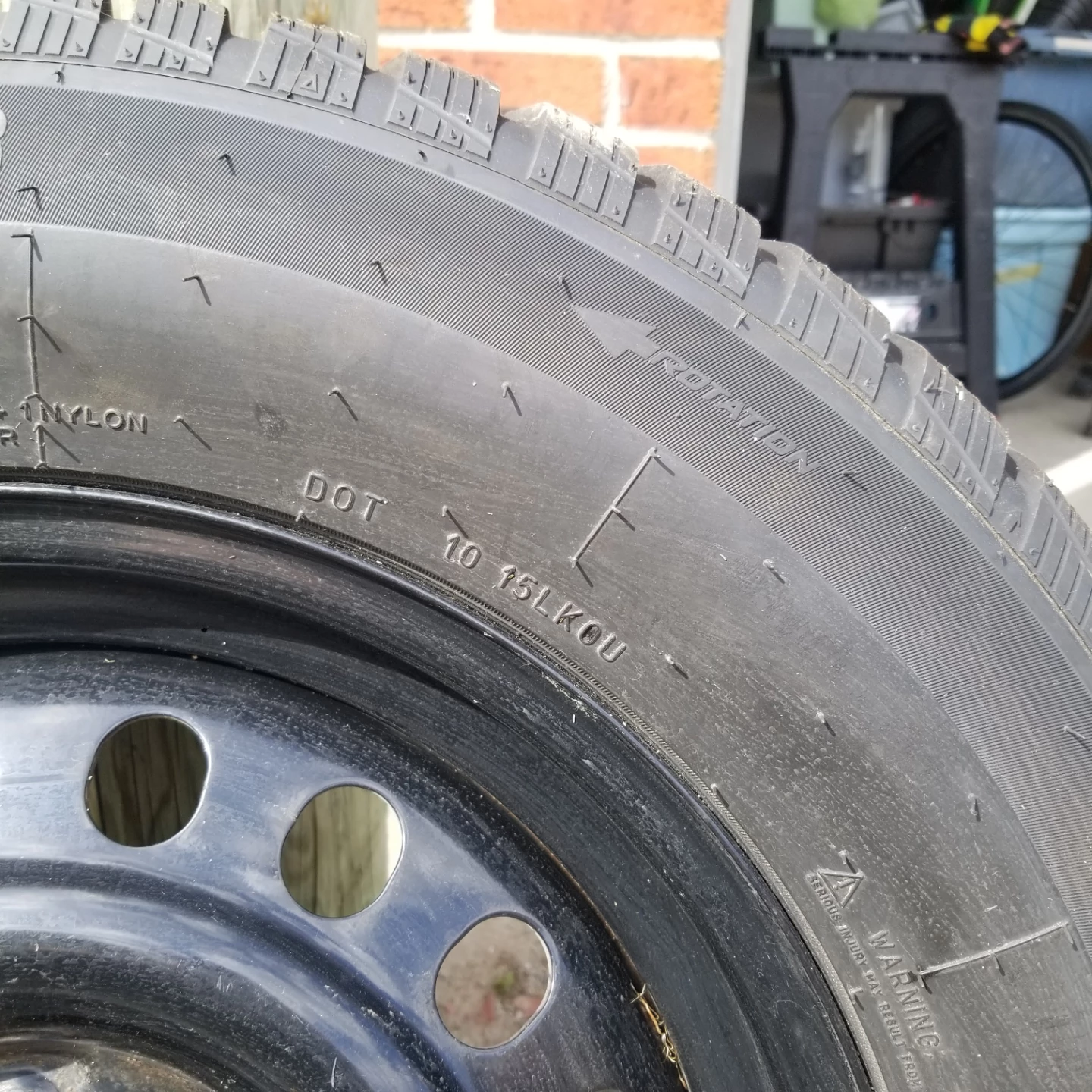 5x114.3 Uniroyal Tiger Paw Ice & Snow 3 Tire 245/65R17 - photo 3