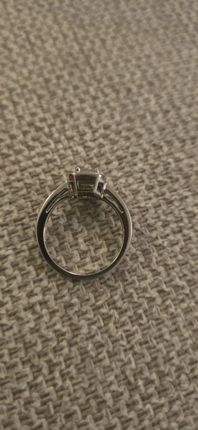 925 Silver Ring with princess cut stone. Square Stone - photo 4