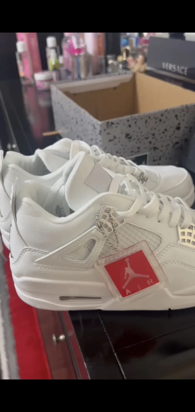 Jordan 4 PURE MONEY