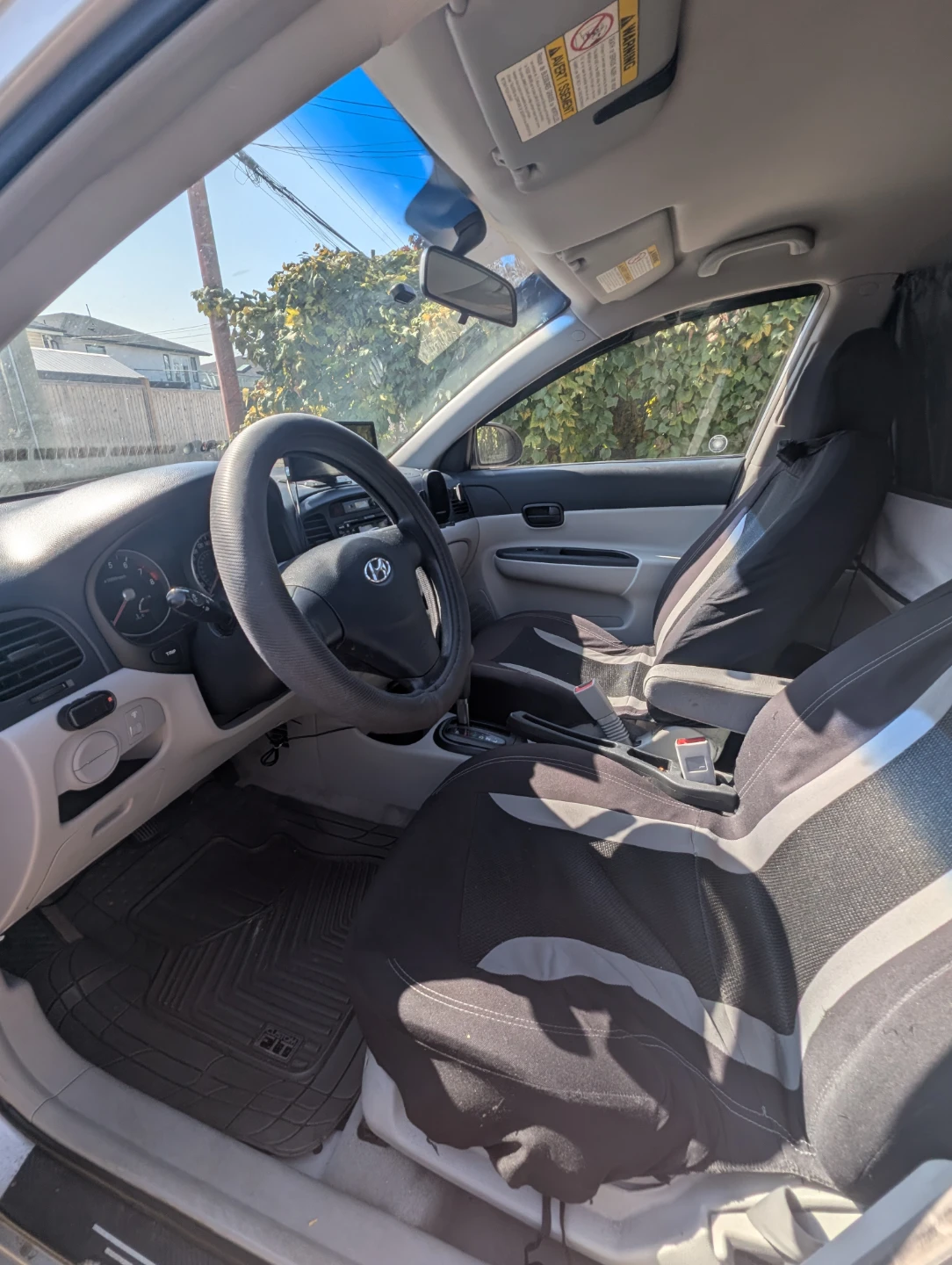 2006 Silver Hyundai Accent - photo 5