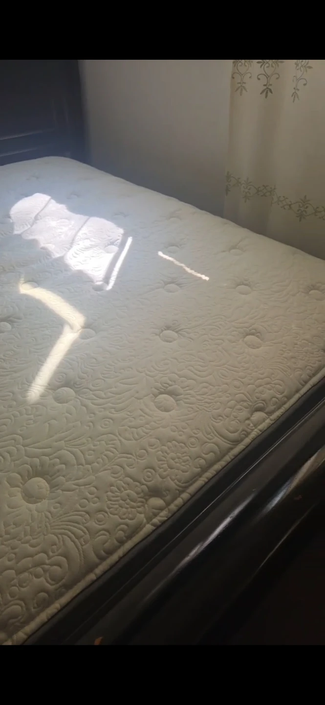 Queen size bed frame with mattress - photo 3