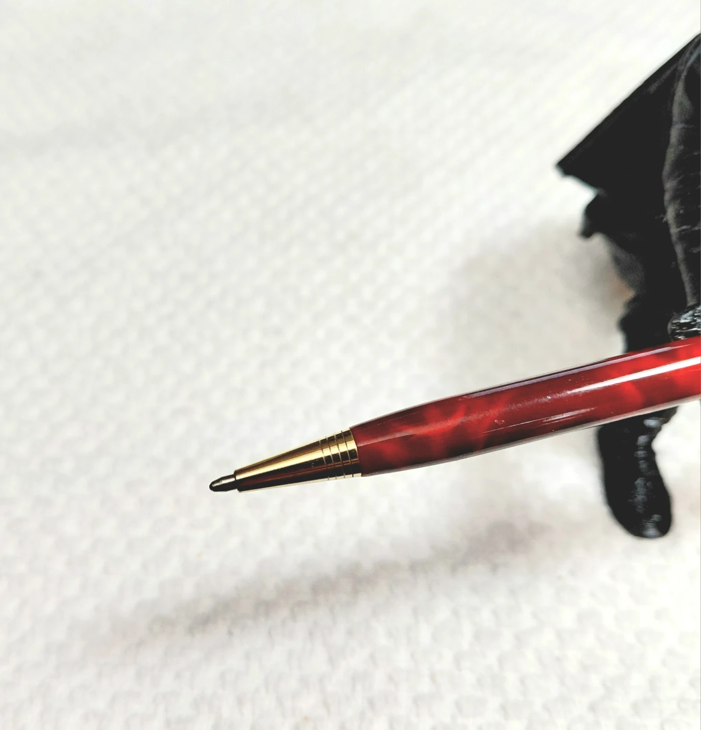 Va Laire Vintage Red Marbled Ballpoint Pen with Ninja Holder - photo 3