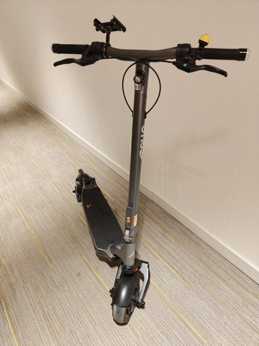 Apollo City Pro (dual motor) Electric Scooter - photo 2