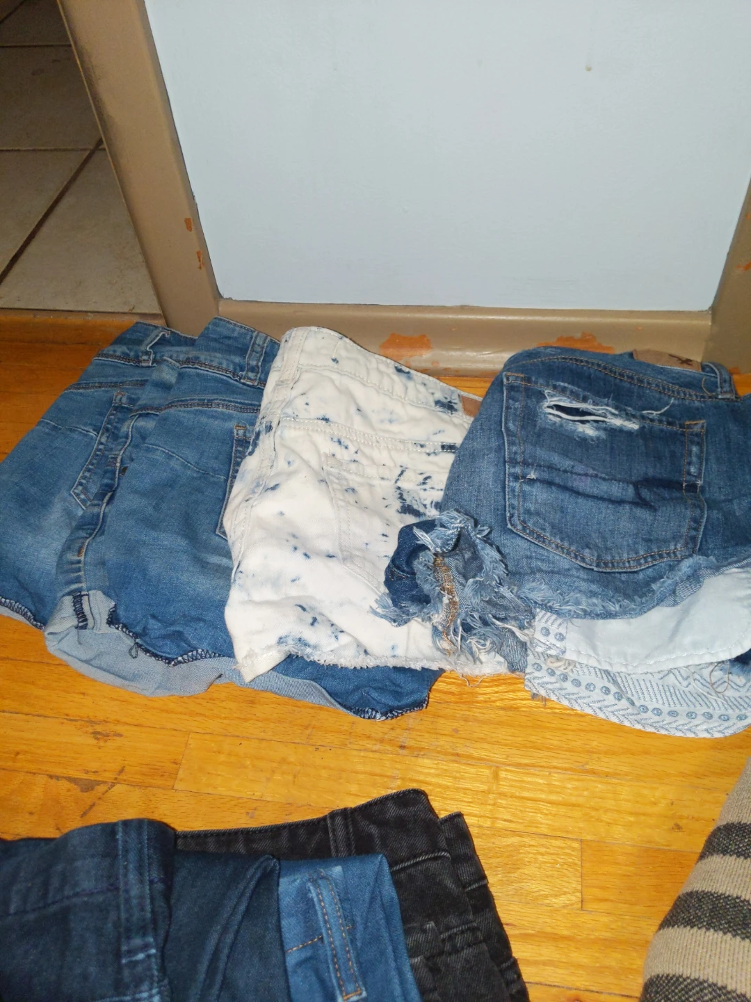 Assorted Women's Clothing Bundle - photo 3