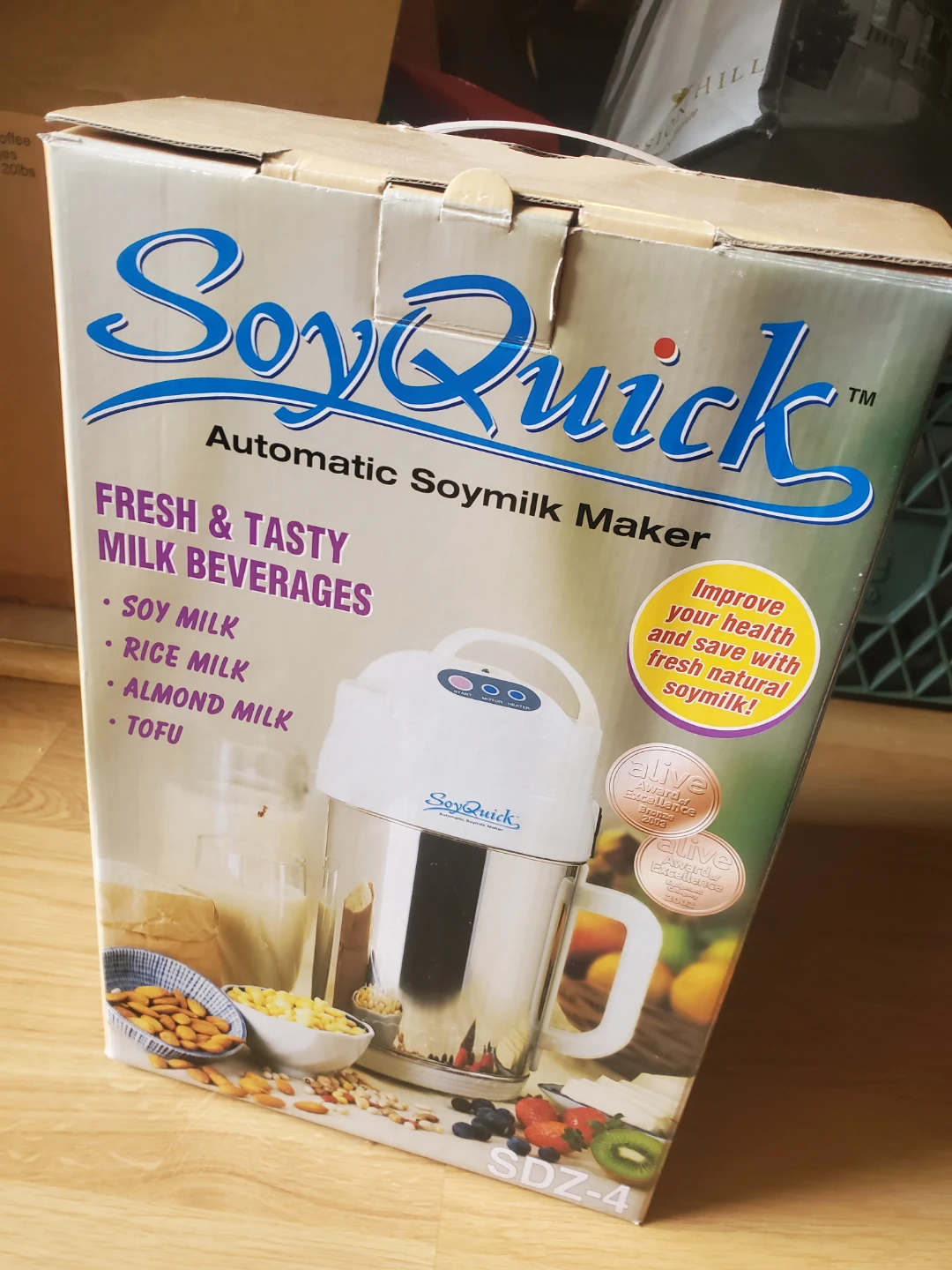 SoyQuick Automatic Soy Milk Maker