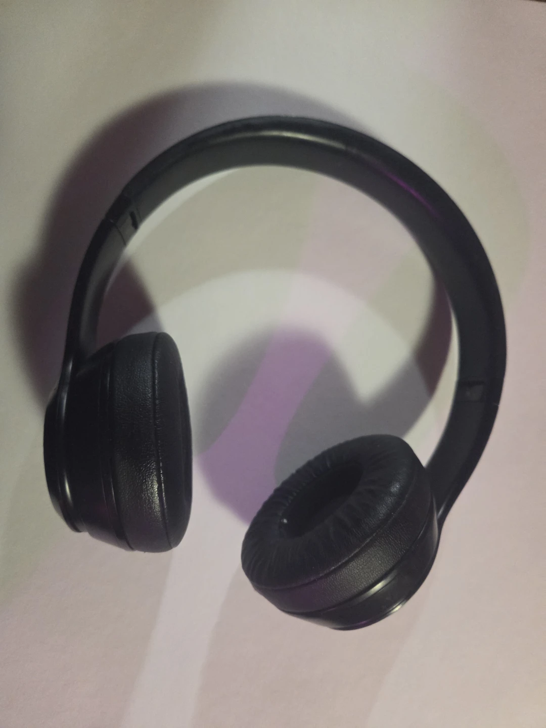Beats Solo3 Wireless On-Ear Headphones - Black - photo 2