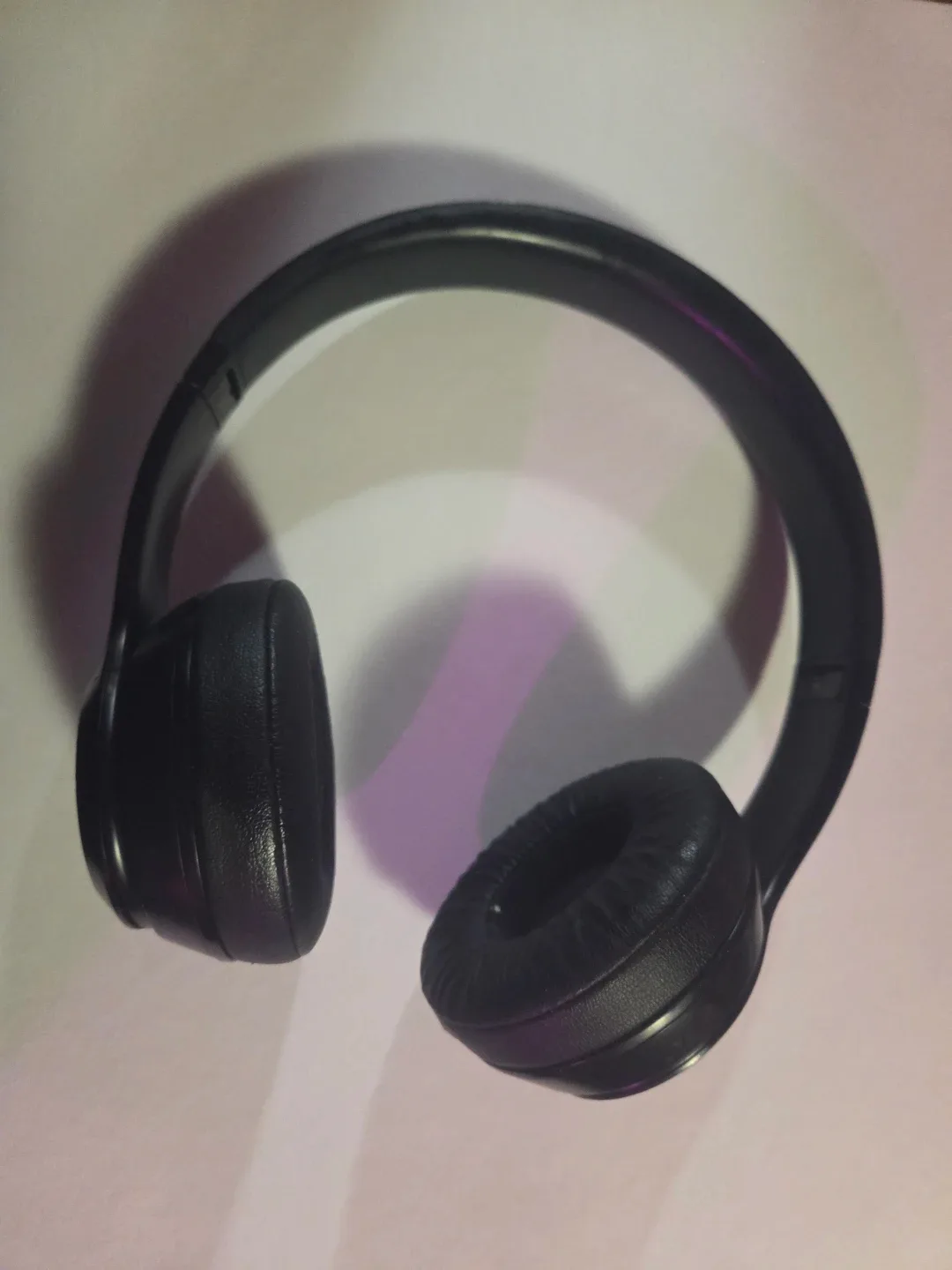 Beats Solo3 Wireless On-Ear Headphones - Black - photo 2