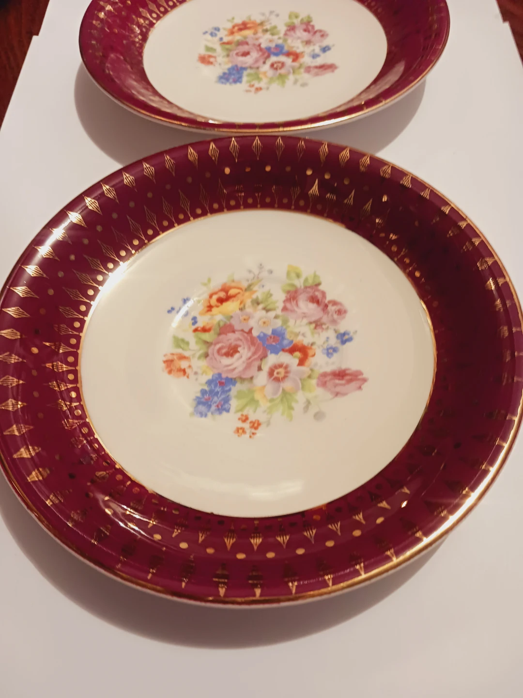 Set of 2 Southern Potteries Royal Rajah Maroon  Plates - photo 5