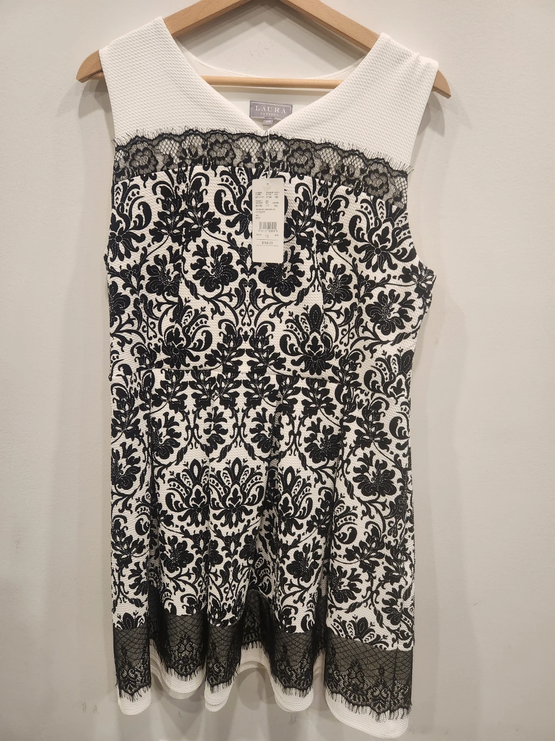 Laura Petites Black and White Dress Size 12 - photo 4