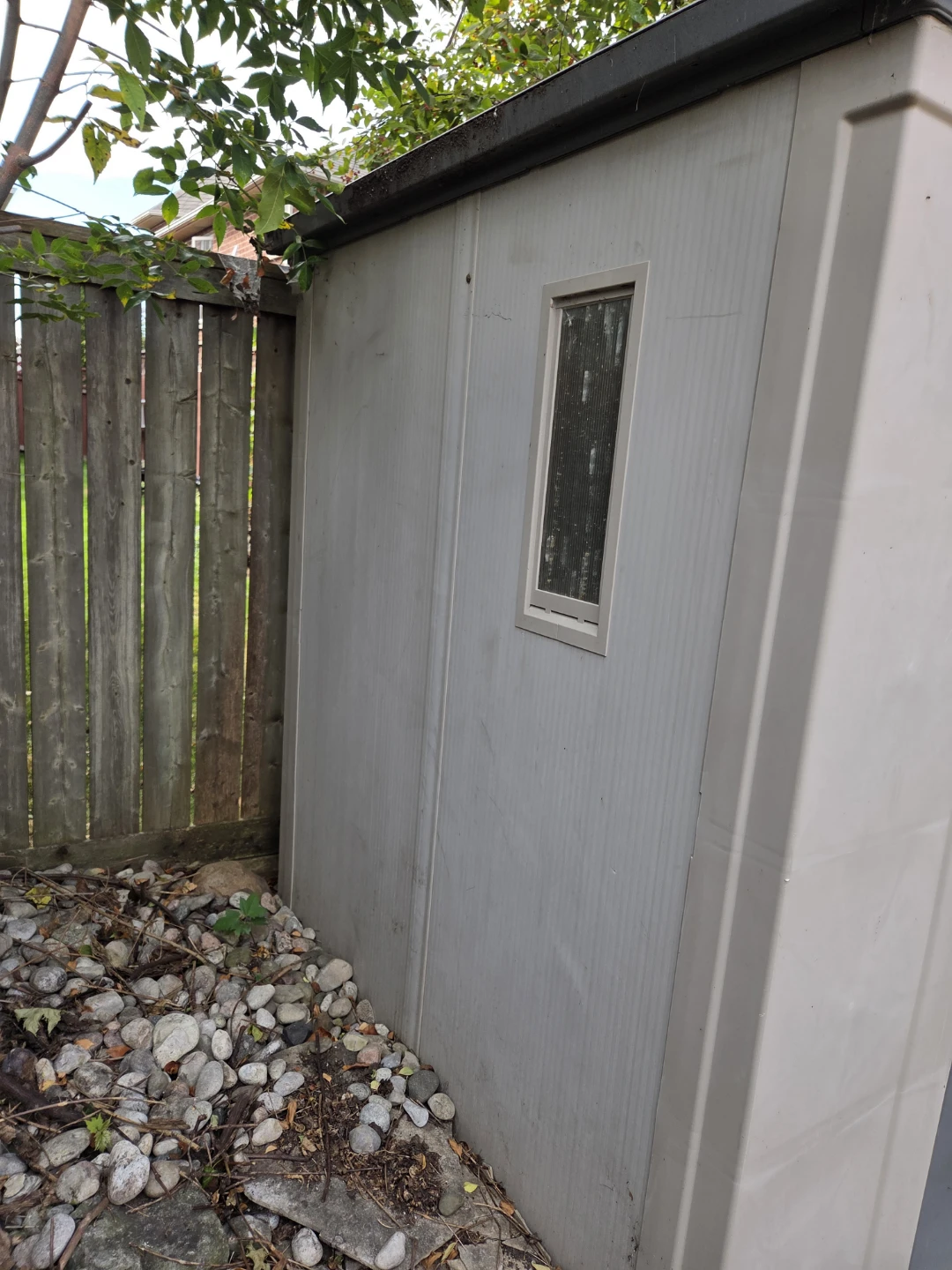 Keter outdoor storage shed - photo 4