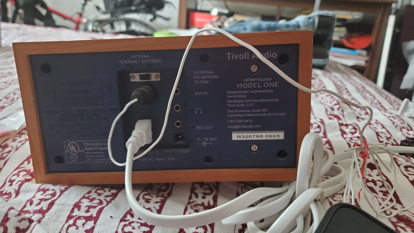 Tivoli Audio Henry Kloss Model One Table Radio