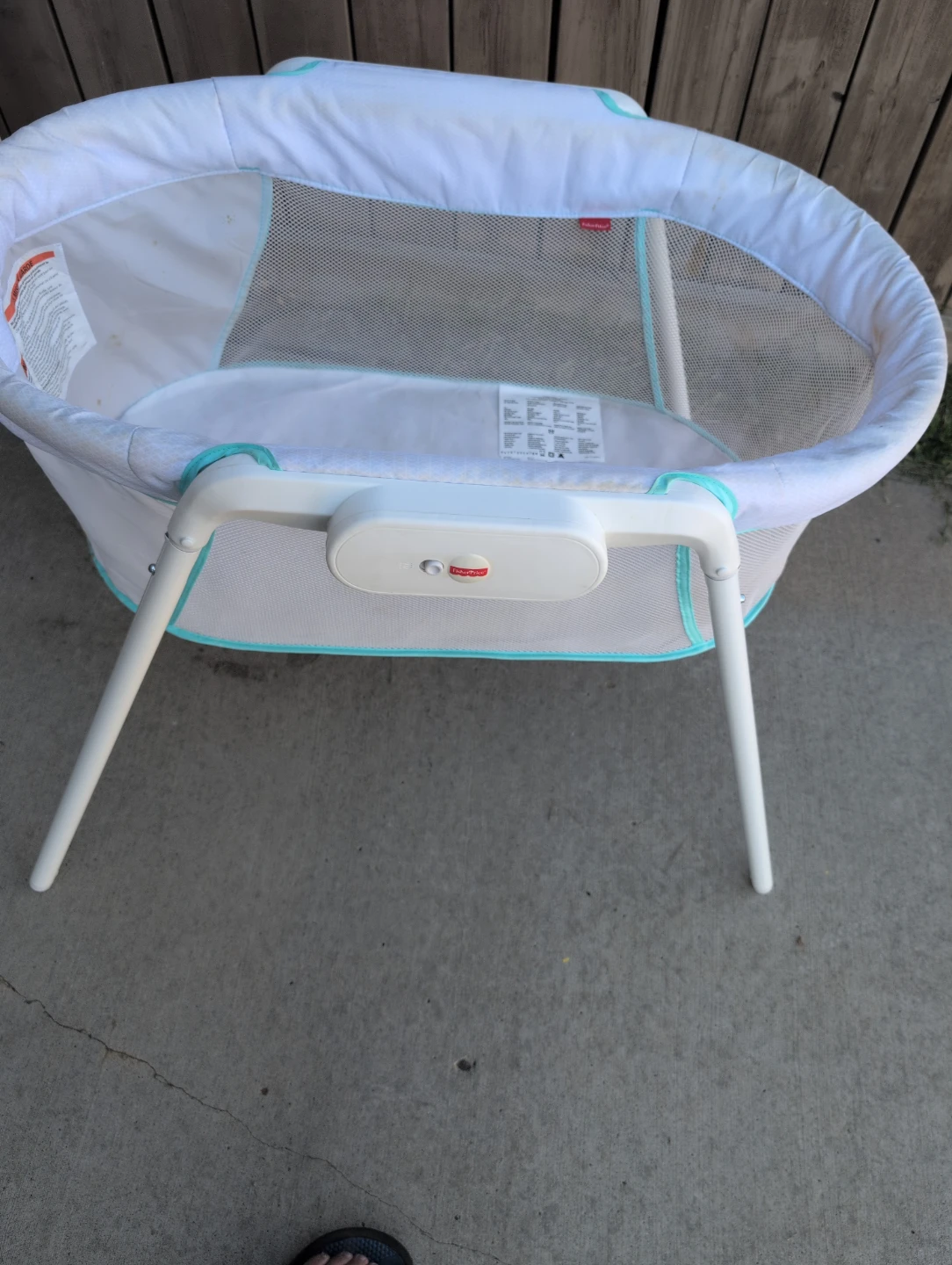 Fisher-Price Baby Bassinet - photo 2