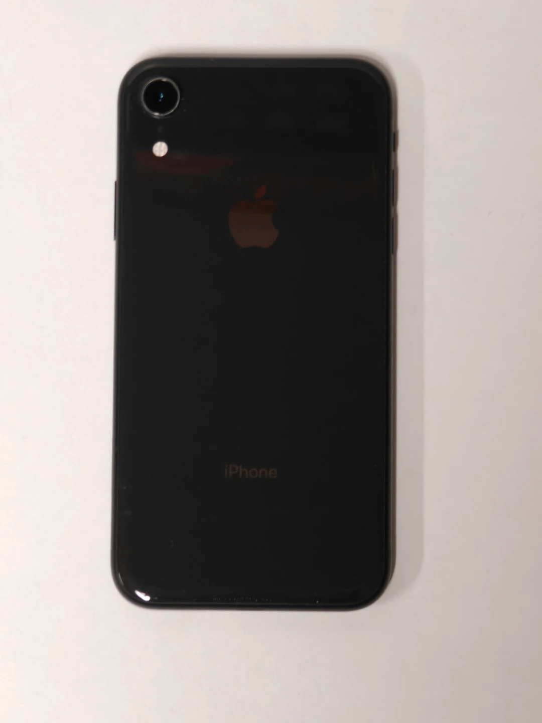 iPhone XR - photo 3