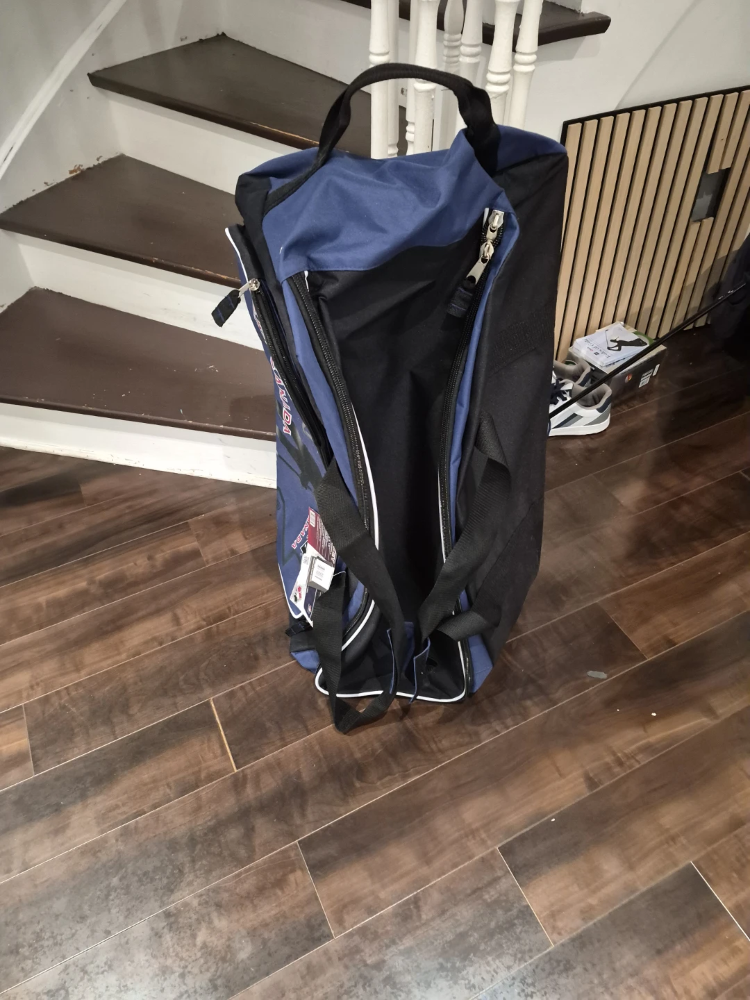 Team Canada Hockey Bag with Wheels - photo 2