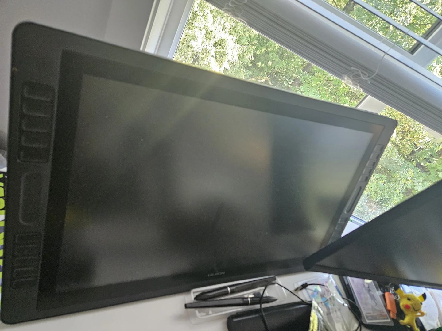 Huion Kamvas GT-221 Pro Graphics IPS Pen Display - photo 2