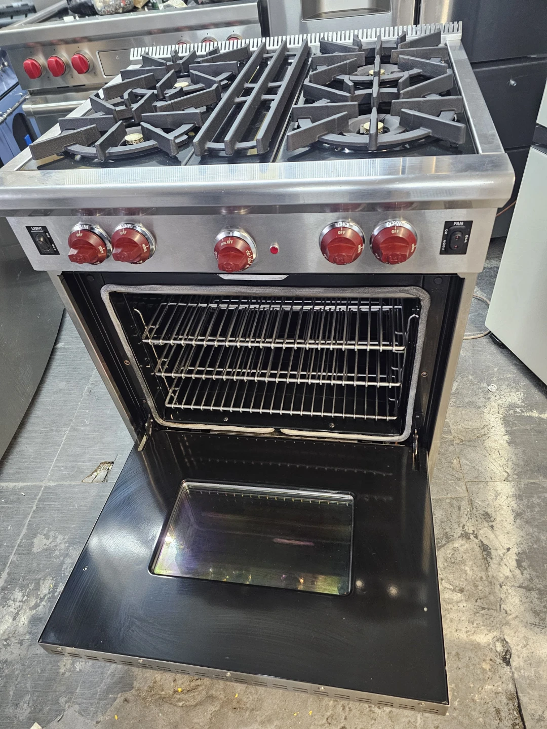 Wolf 30in Gas Range - photo 2
