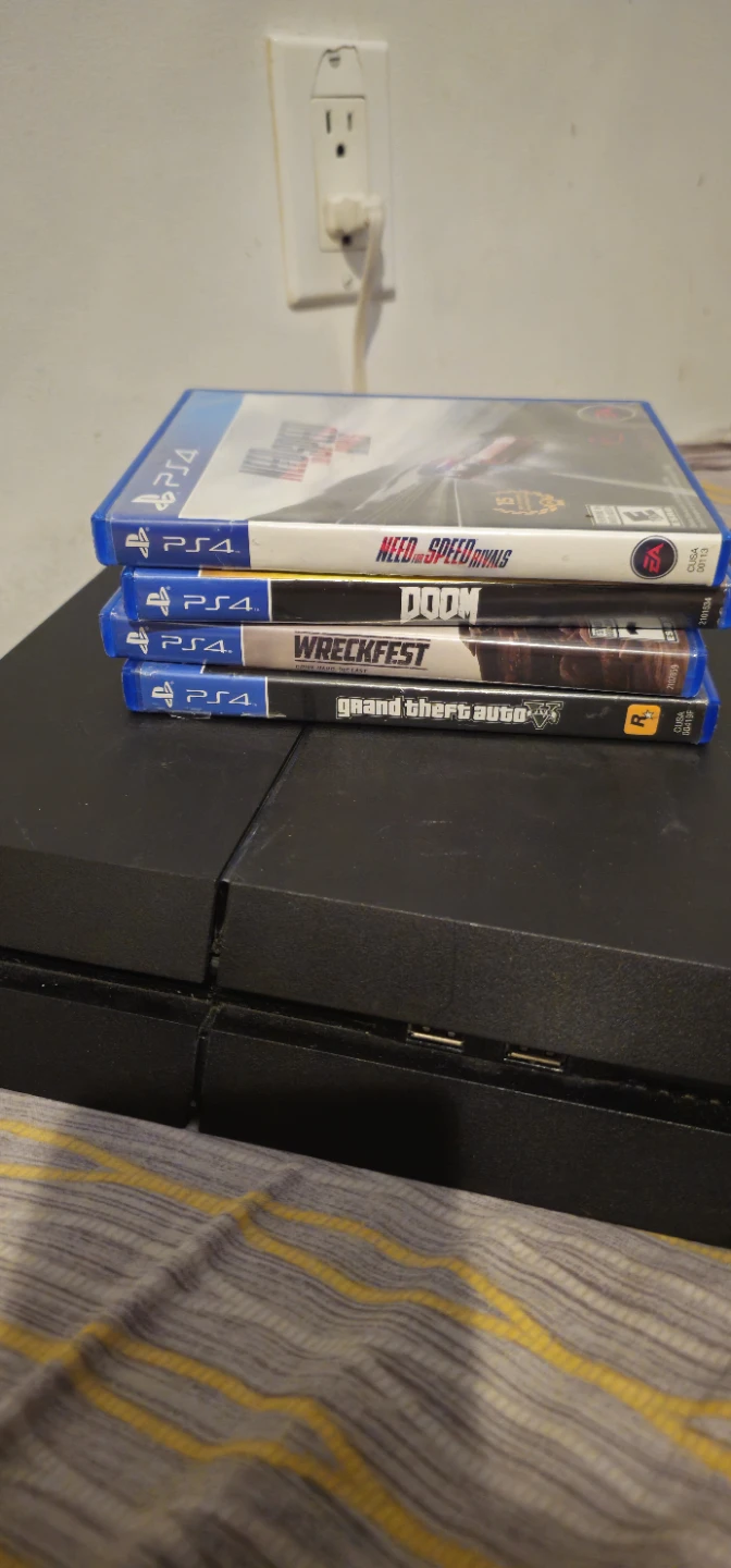 Ps4 500gb with games - photo 3