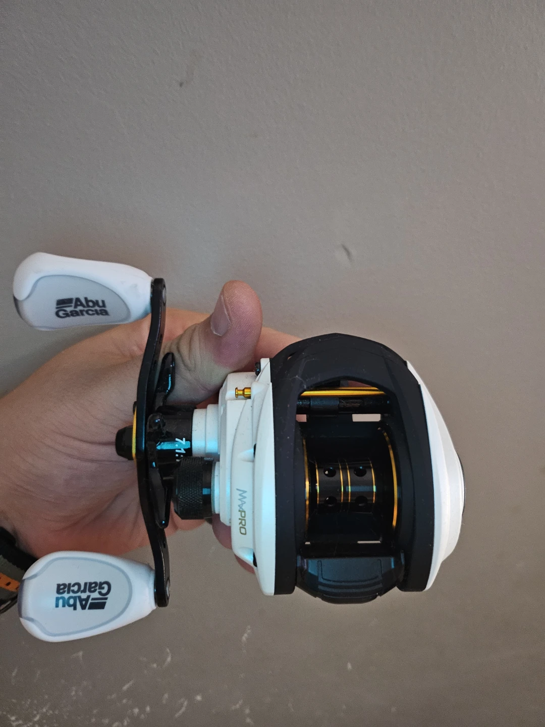 Abu Garcia Max Pro Low Profile Baitcast Reel