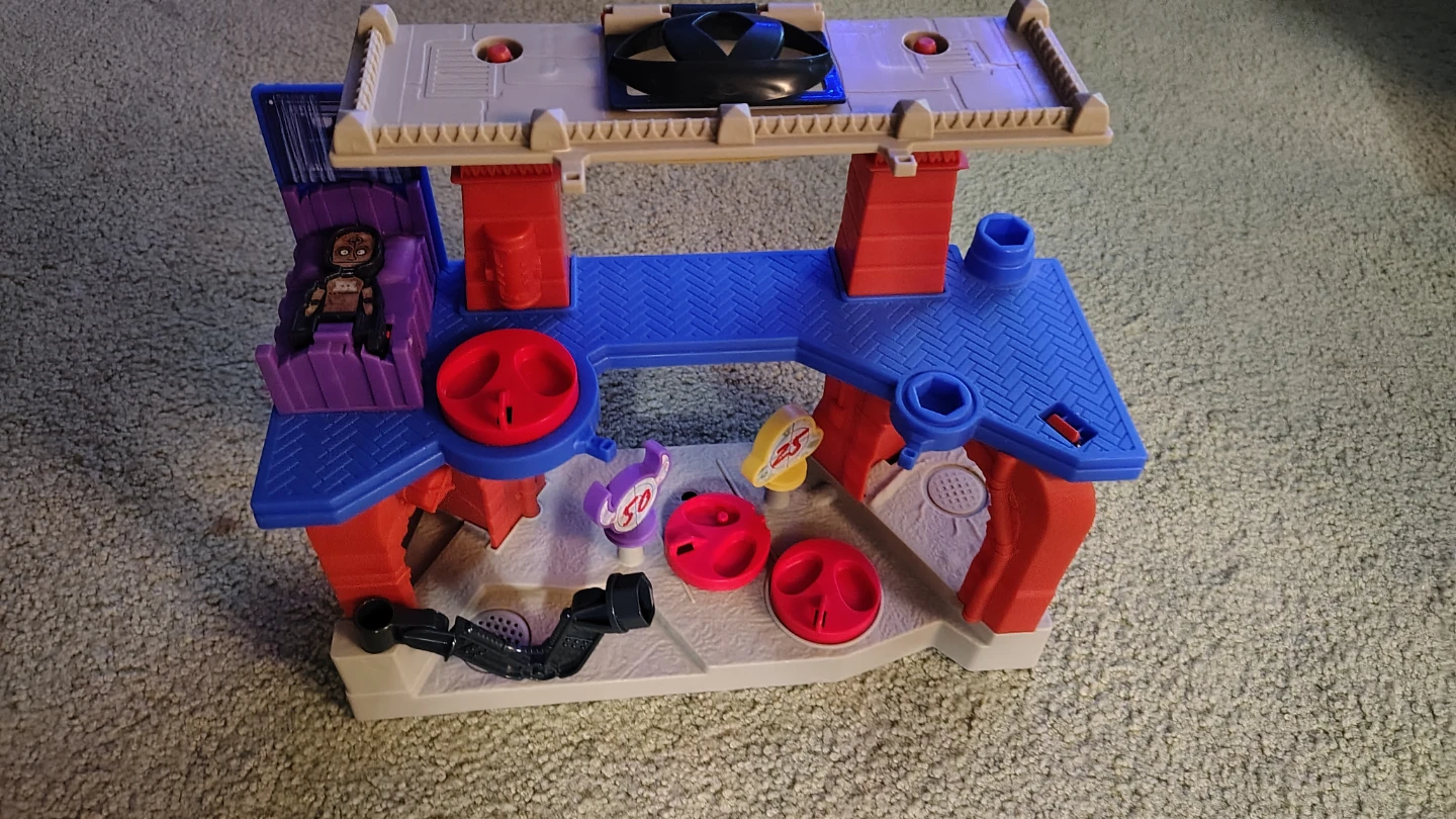 Fisher-Price Imaginext Playset Bundle - photo 2