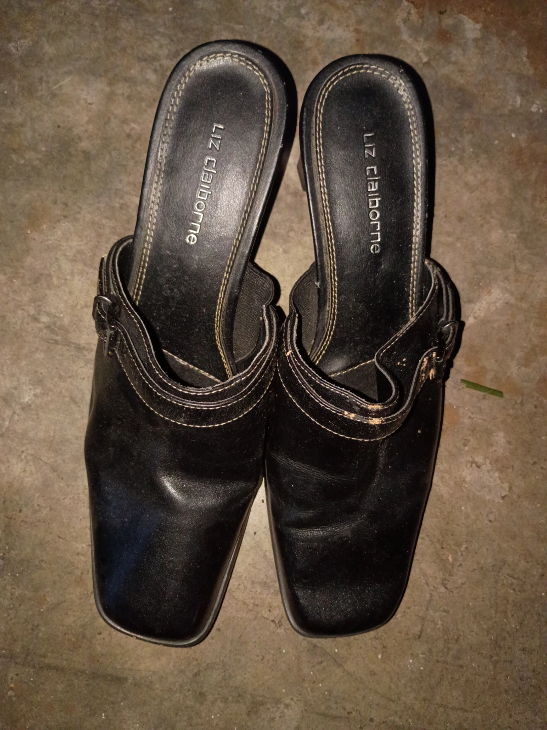Liz Claiborne Black Mules 🏈