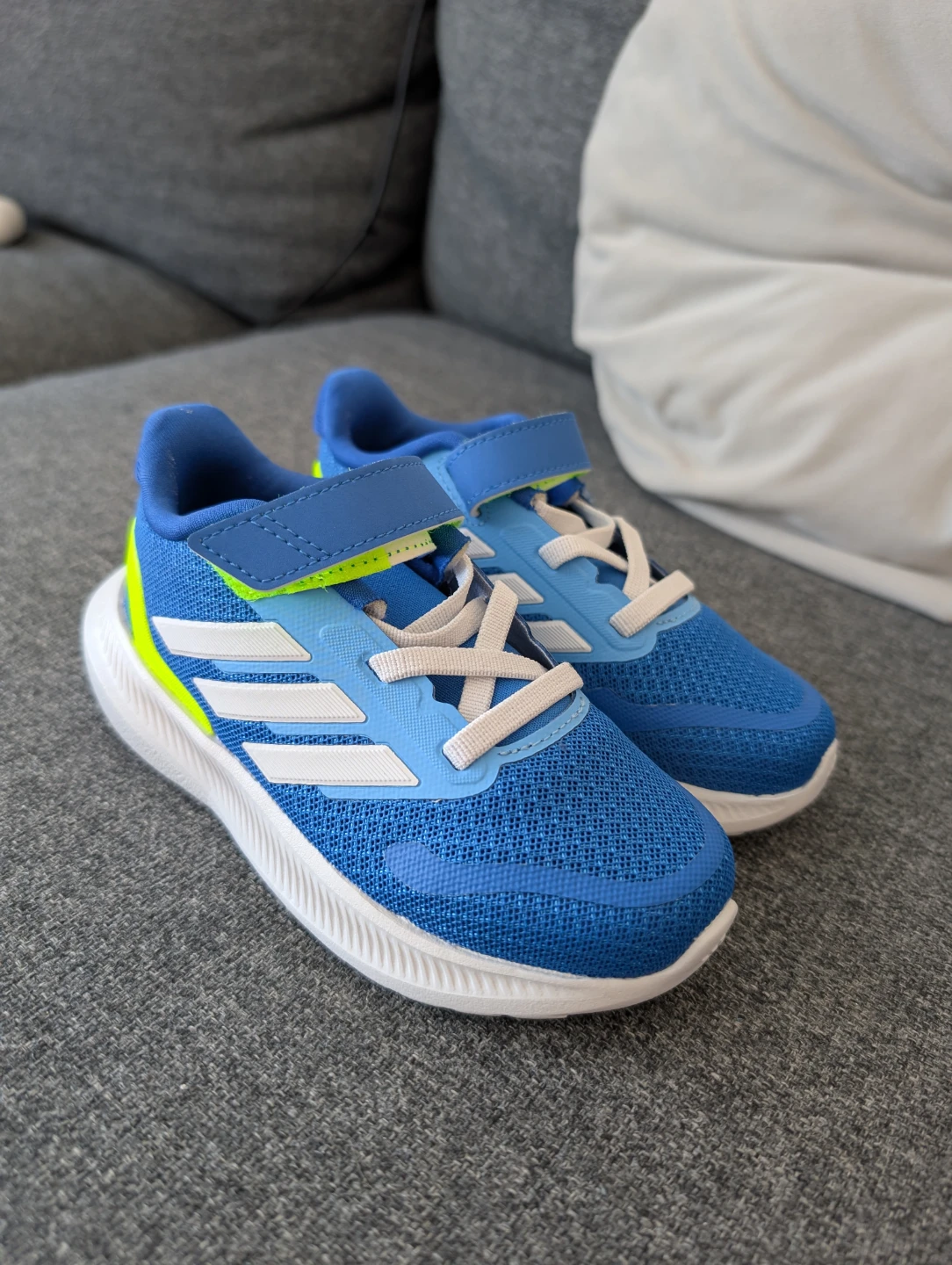 Brand New adidas Runfalcon 5 Kids Sneakers (Size 9K)