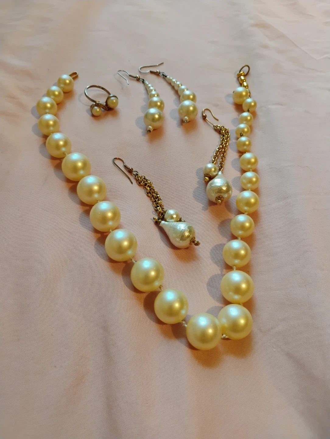 Assorted Vintage Fashion Jewelry Collection - photo 2