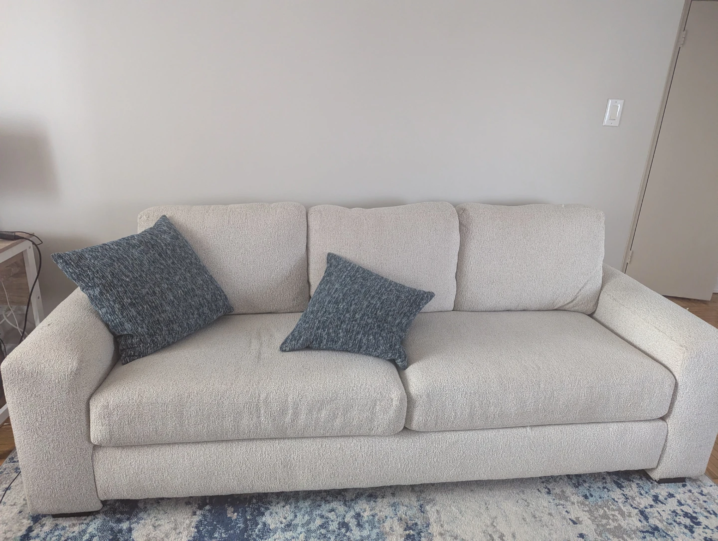 Léons Vogue Sofa - photo 2