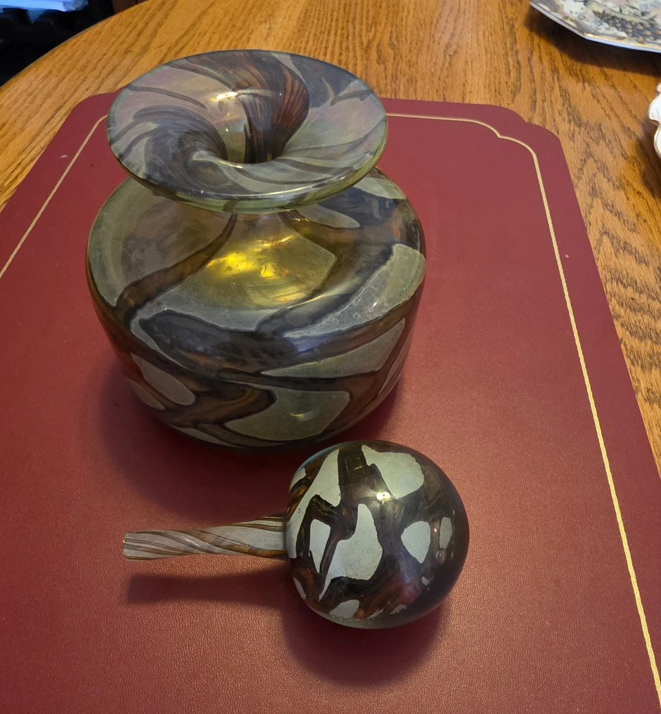 Signed Mdina Art Glass 1970s Earthtone Decanter with Stopper - photo 3