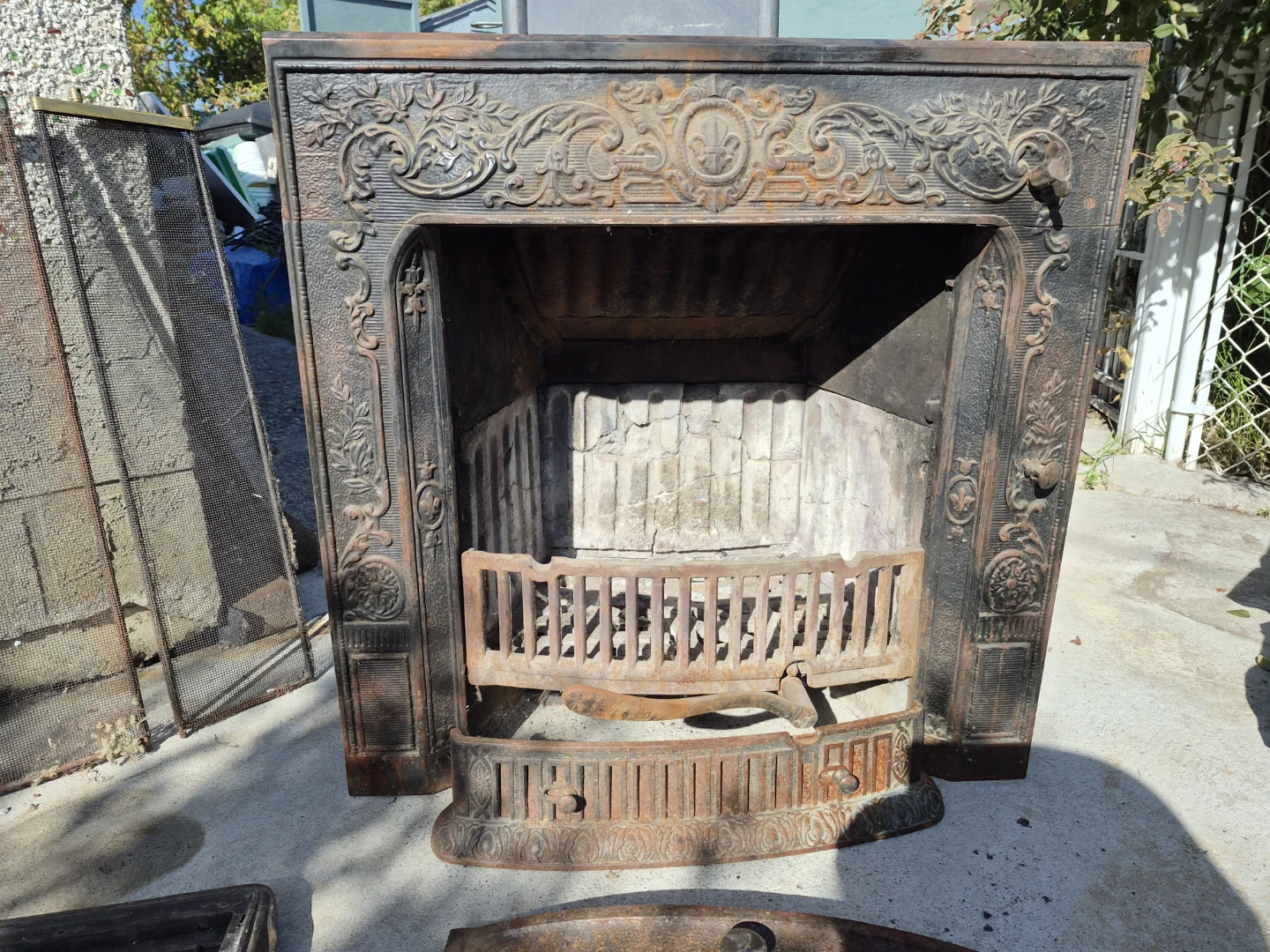 Antique Victorian fireplace - photo 4