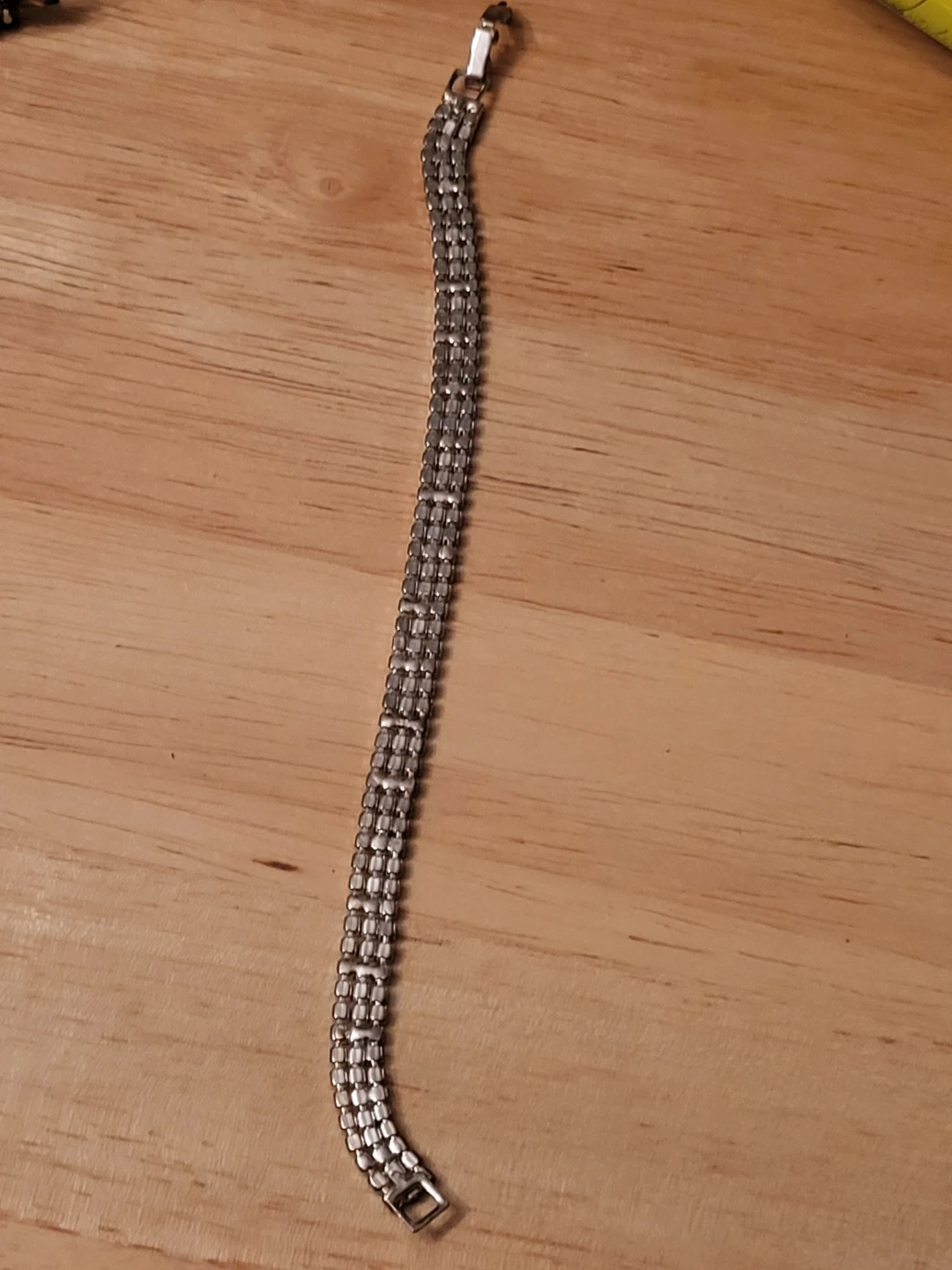 Silver-tone rhinestone tennis bracelet - photo 5