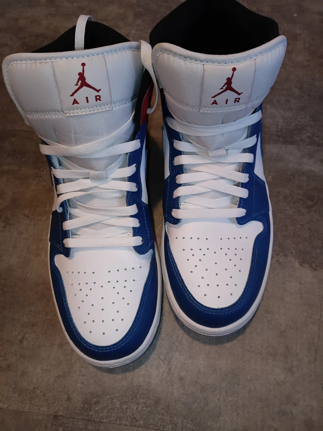 Air Jordan 1 Mid Shoes