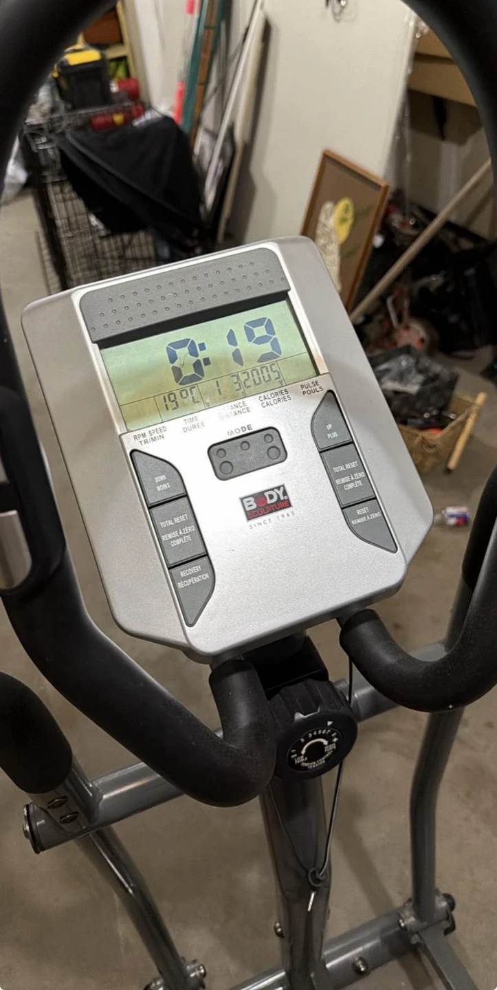 Body Sculpture Elliptical Trainer