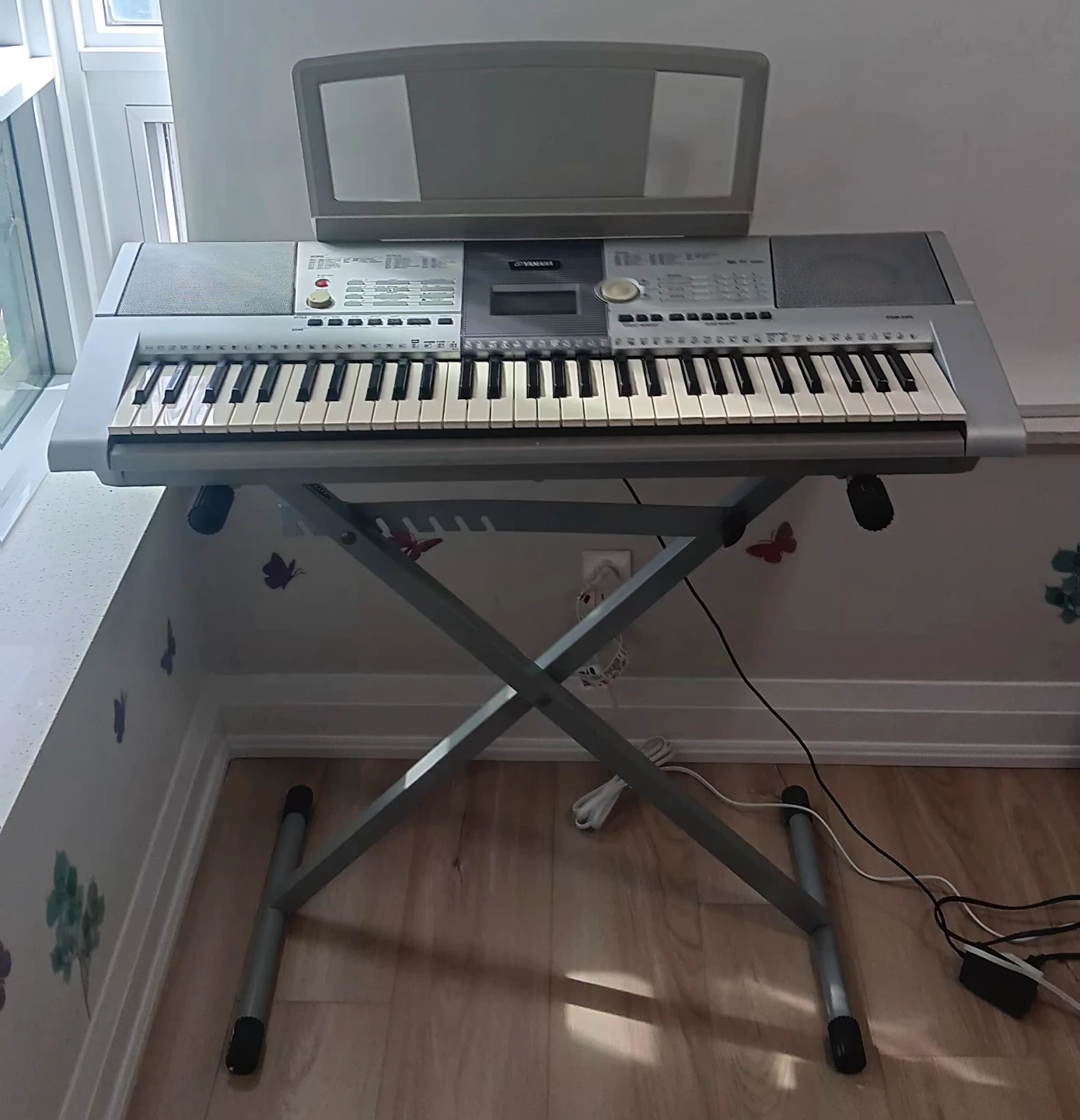 Yamaha PSR-295 electronic piano Keyboard