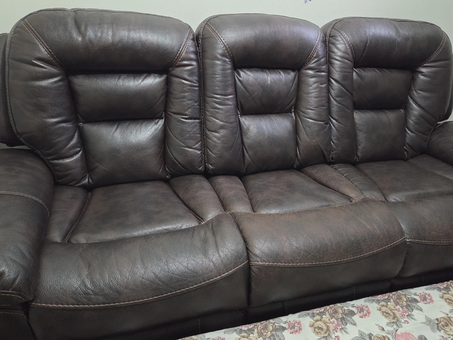 Faux leather couch - photo 2