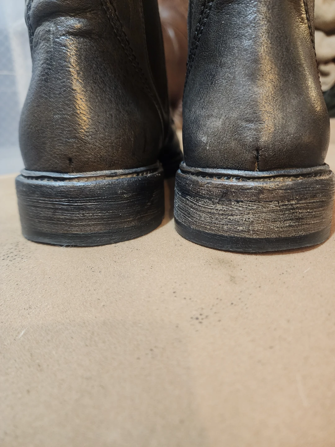 John Varvatos Fleetwood Norwegian Laceless Chelsea Boots - photo 3
