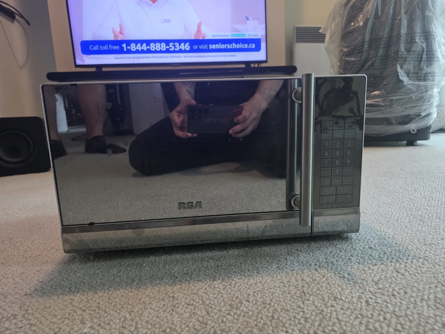 RCA Microwave Oven RMW741 - photo 2