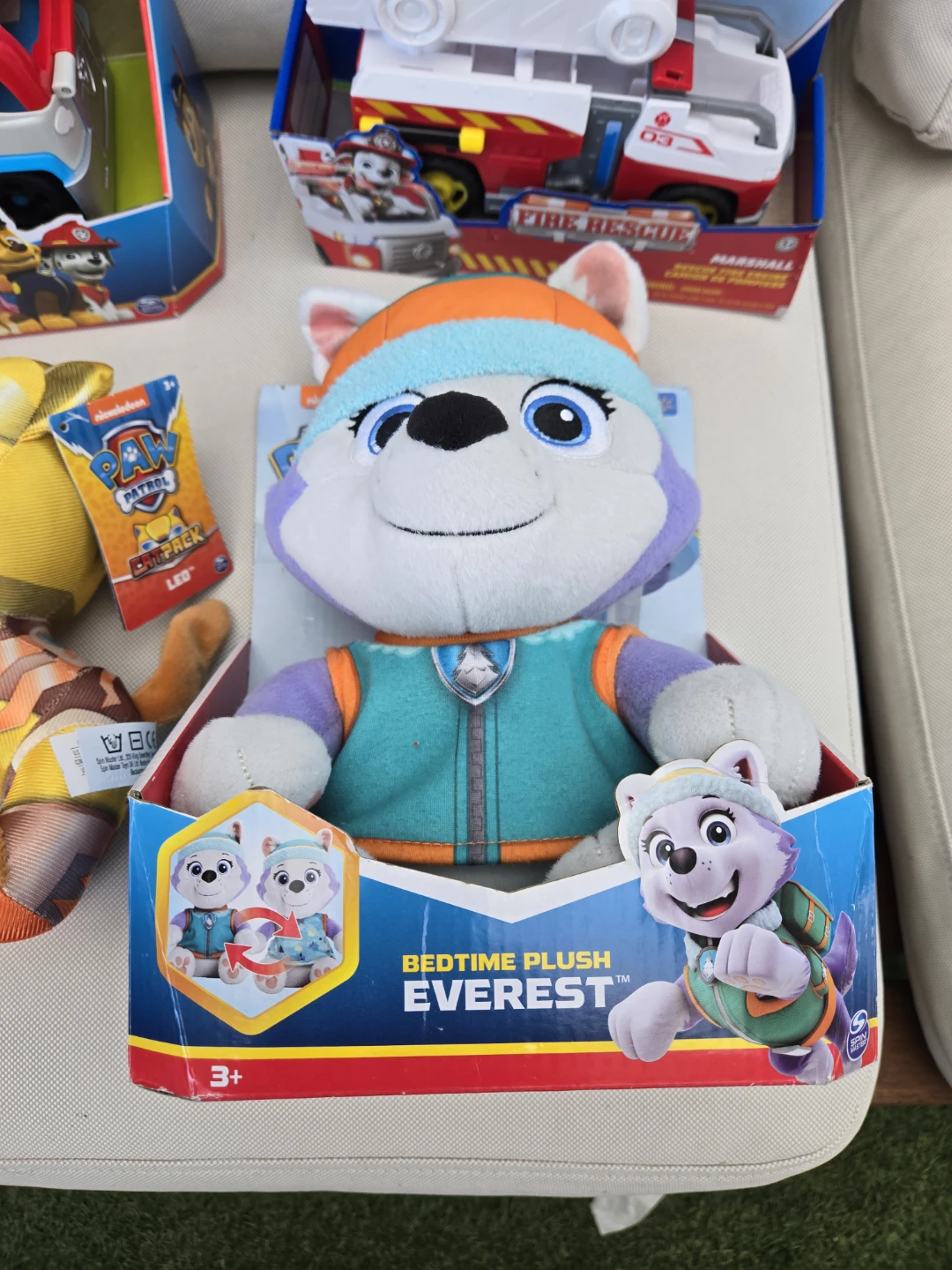 Brand new lot paw patrol toys giftable - photo 3