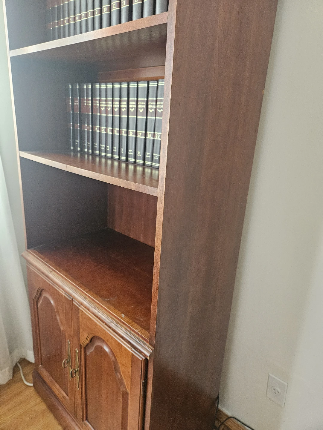 Mahagony/ Cherry wood bookcase - photo 4