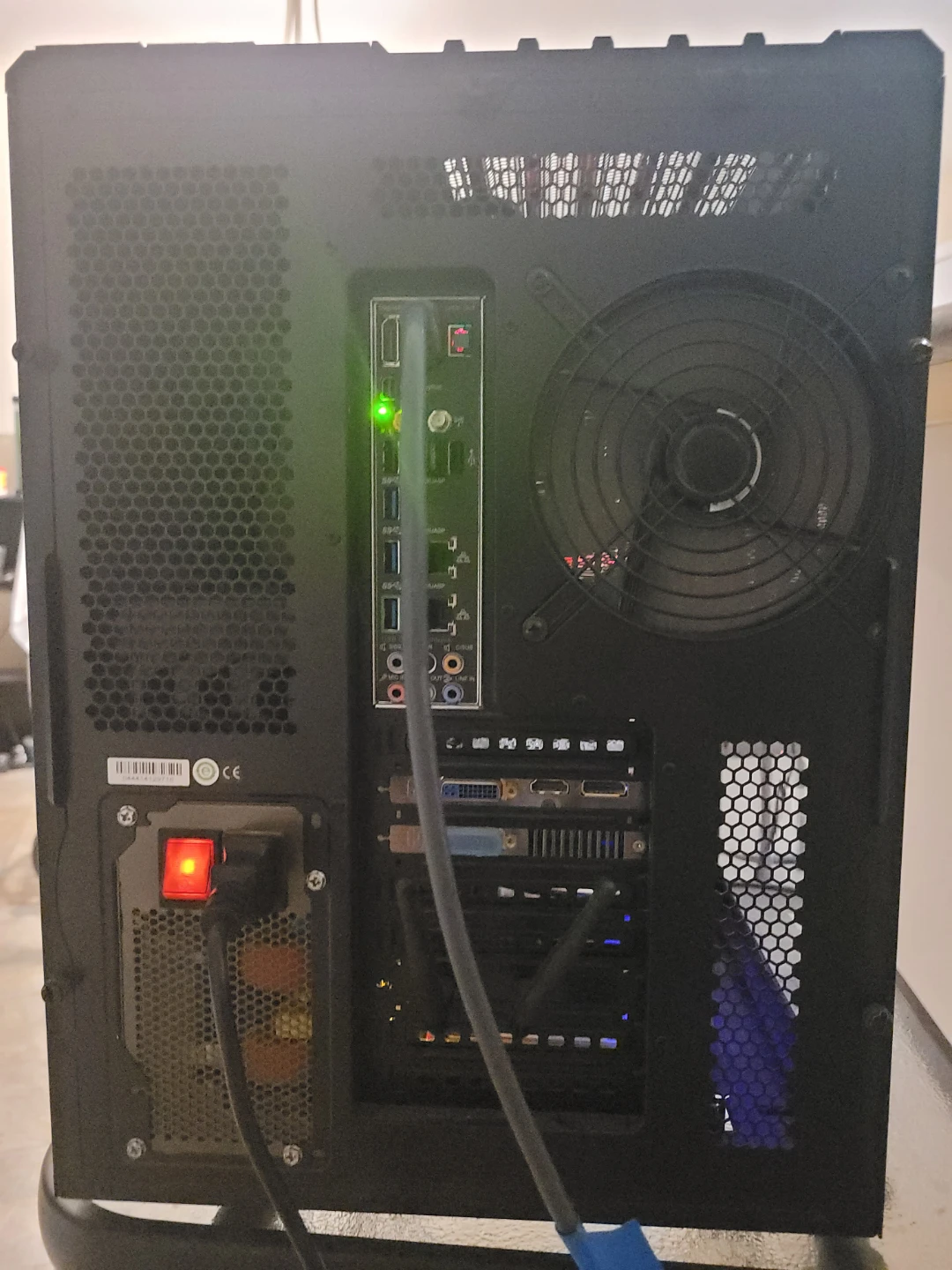 Custom Desktop PC with NZXT Components - photo 2