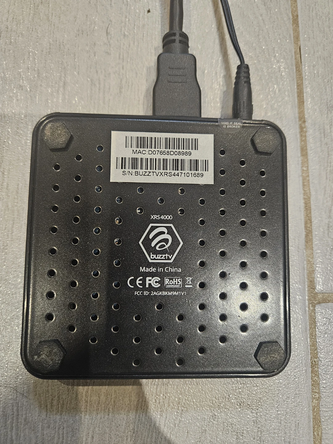 XRS4000 Buzz TV IPTV Box - photo 2