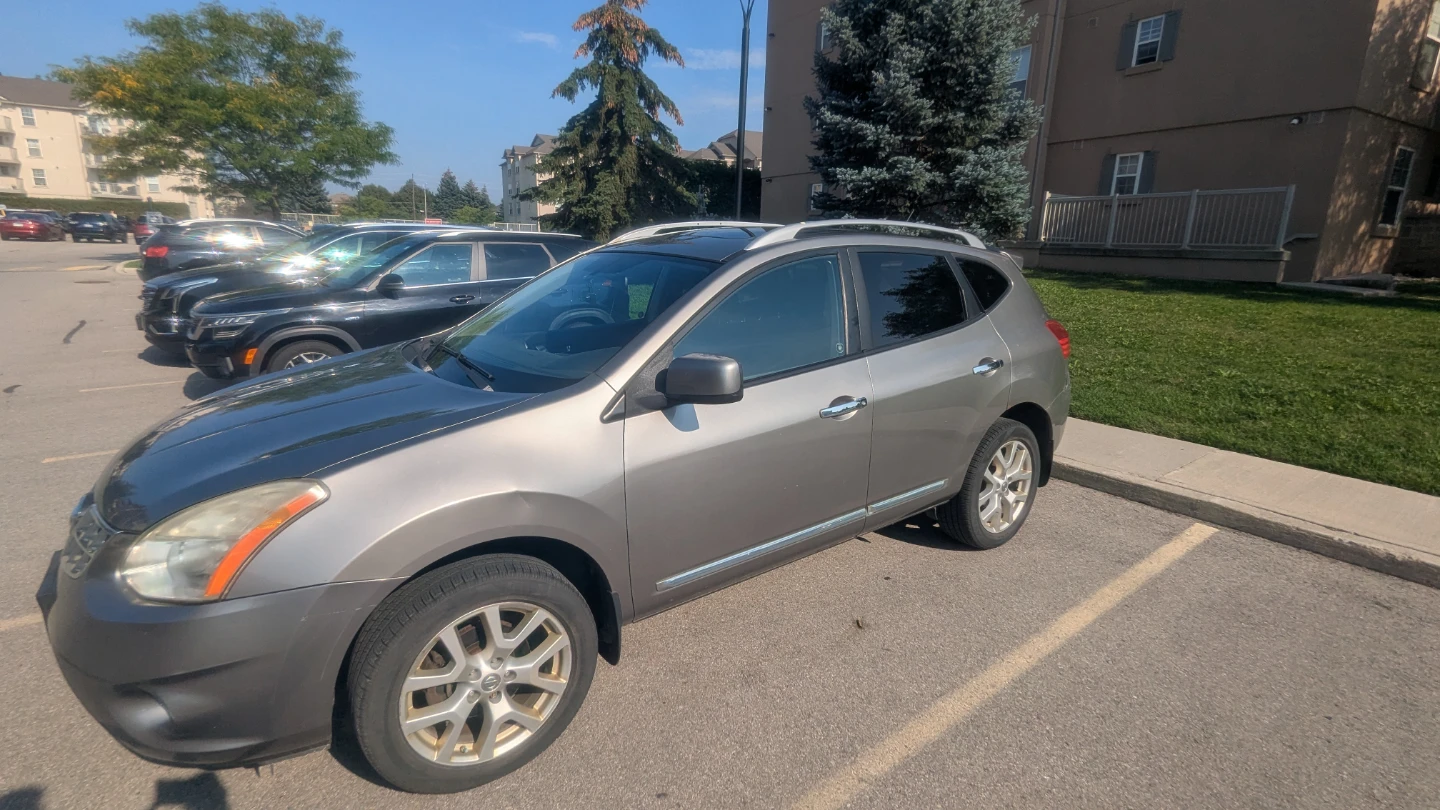 2011 Nissan Rogue SV AWD xtronic CVT - photo 2