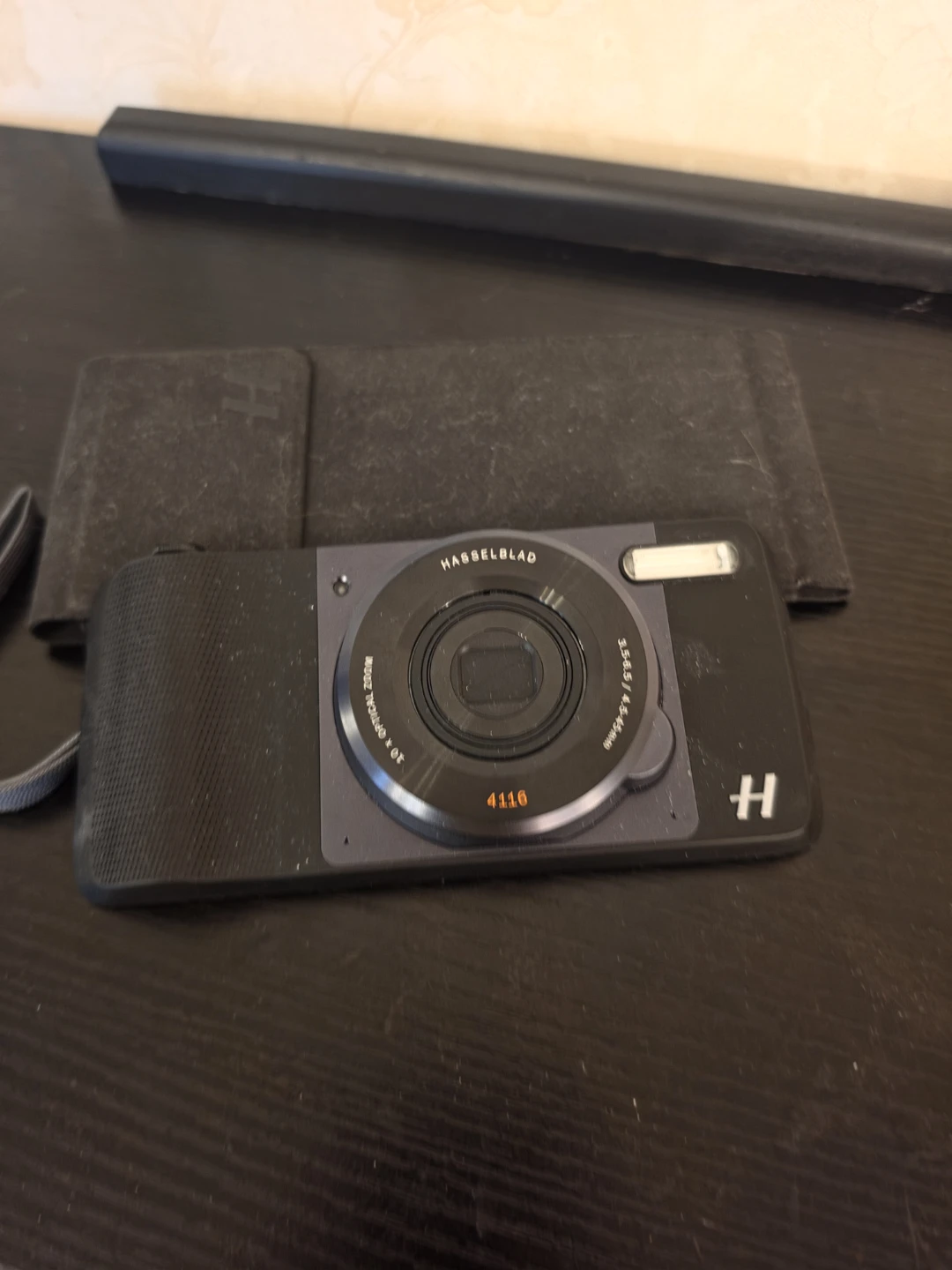 Hasselblad True Zoom 4116 Camera Moto Mod for Moto Z – w/ Case