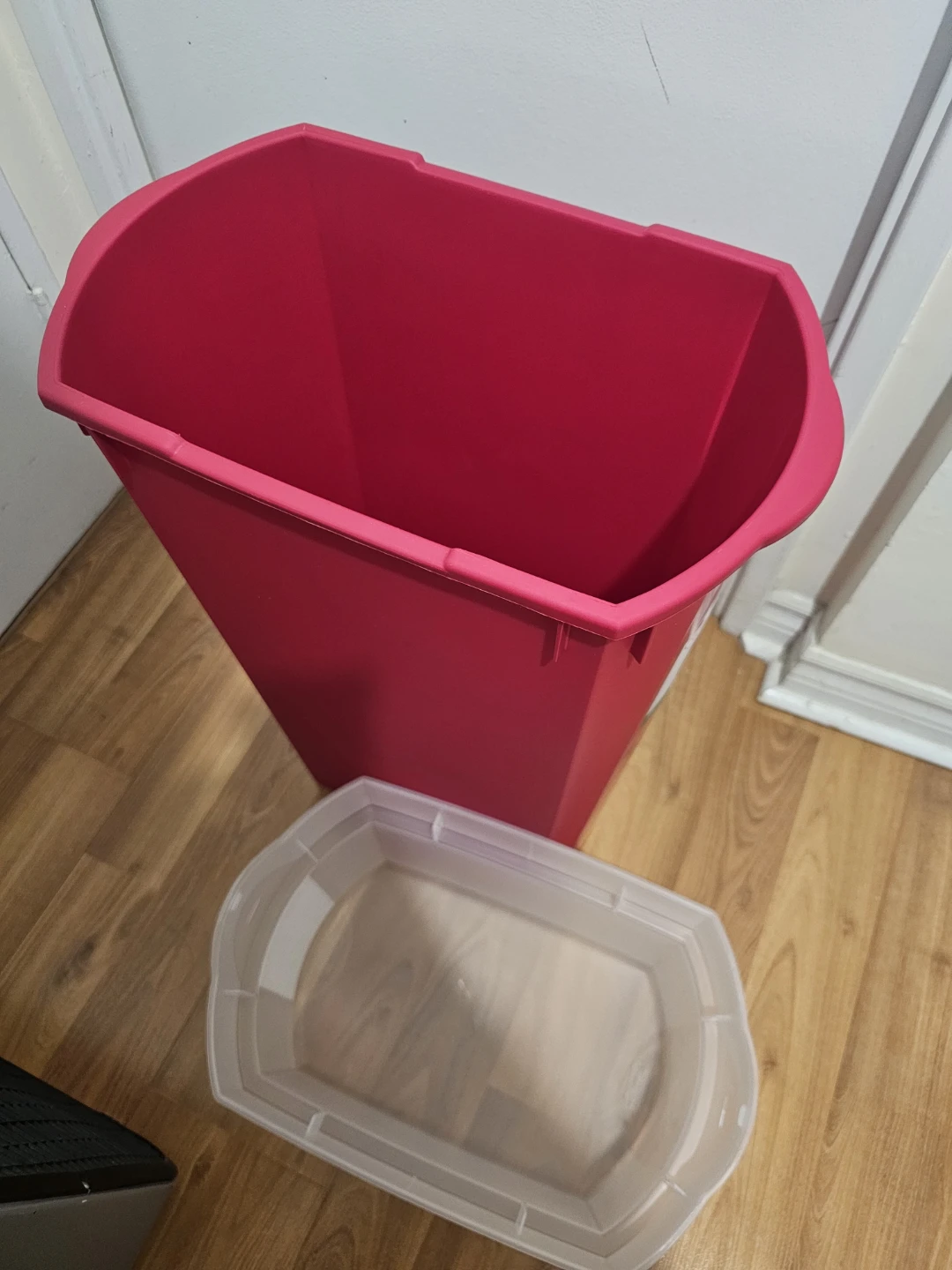 Sterilite Red Gift Wrapping Paper Storage Box 🏈 - photo 3