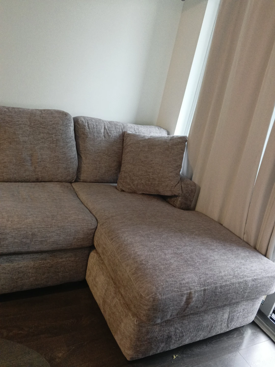 L-shape sofa - photo 2