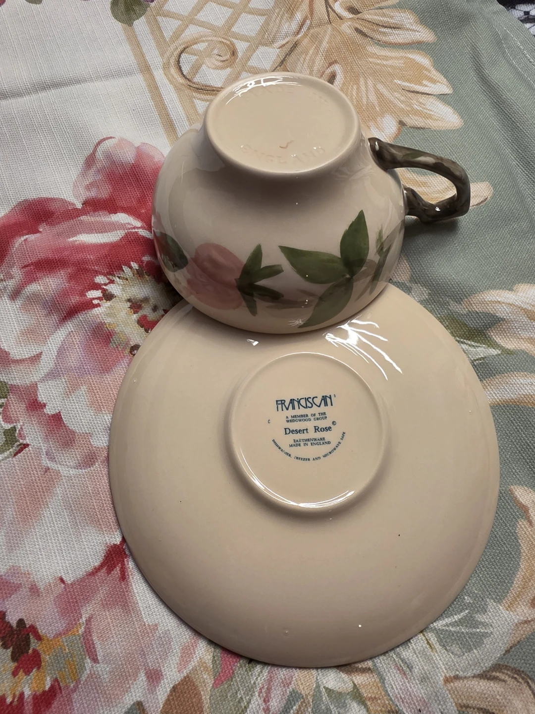 Tea Party cups and saucers - photo 2